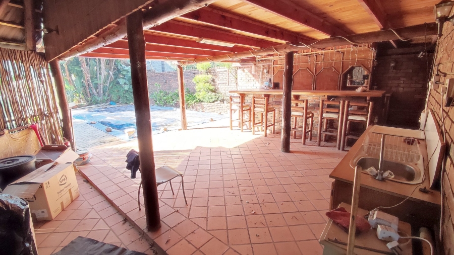 6 Bedroom Property for Sale in Wonderboom South Gauteng