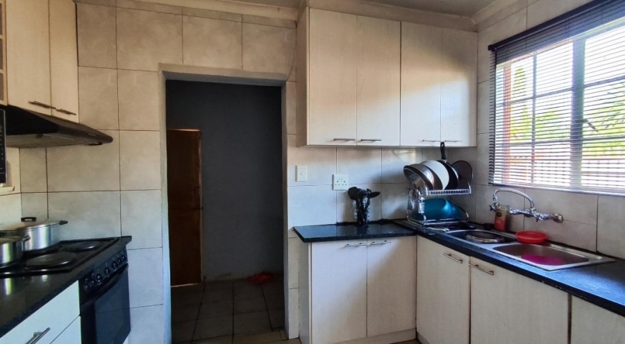  Bedroom Property for Sale in Terenure Gauteng
