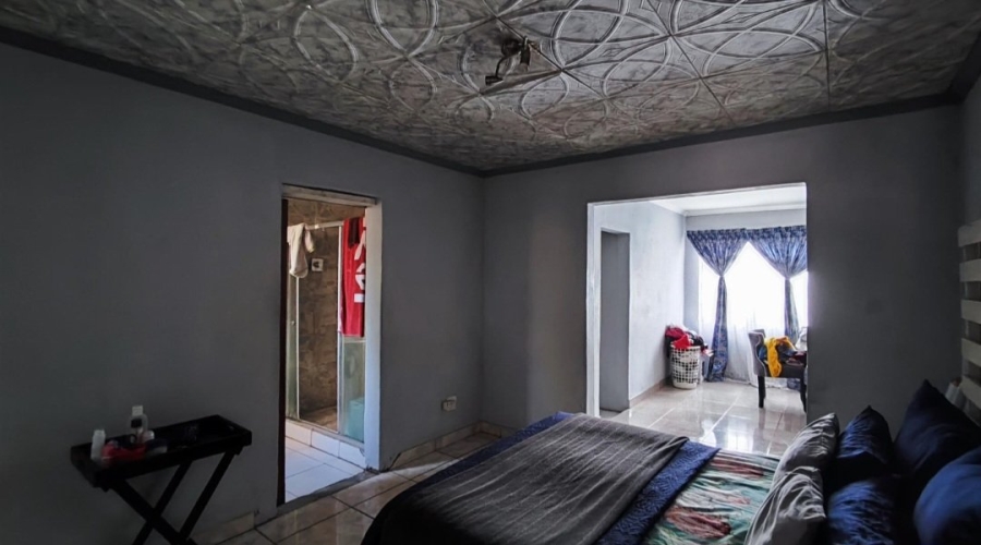  Bedroom Property for Sale in Terenure Gauteng