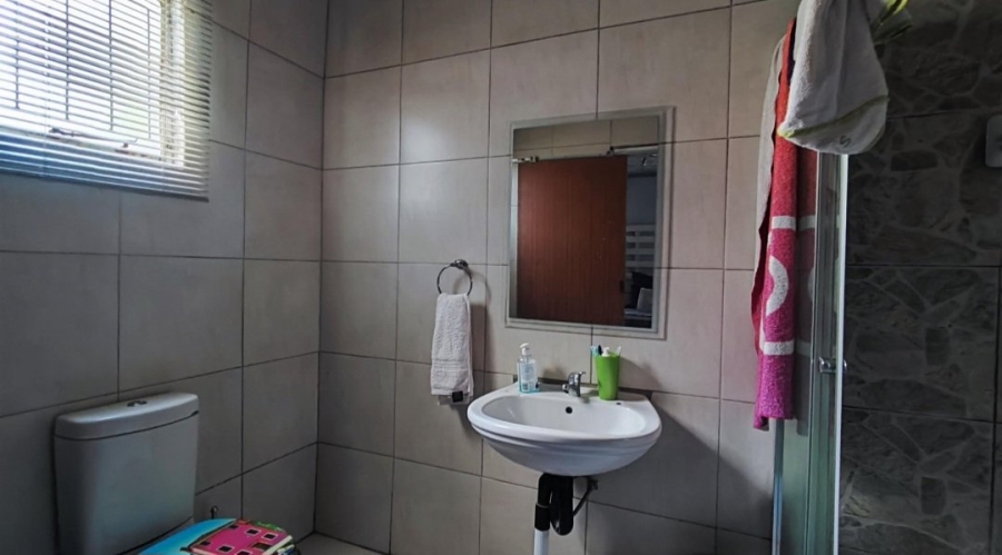 Bedroom Property for Sale in Terenure Gauteng