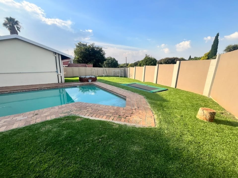 3 Bedroom Property for Sale in Croydon Gauteng