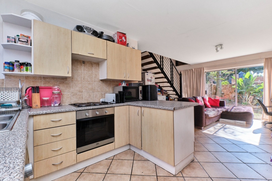 2 Bedroom Property for Sale in Wilgeheuwel Gauteng