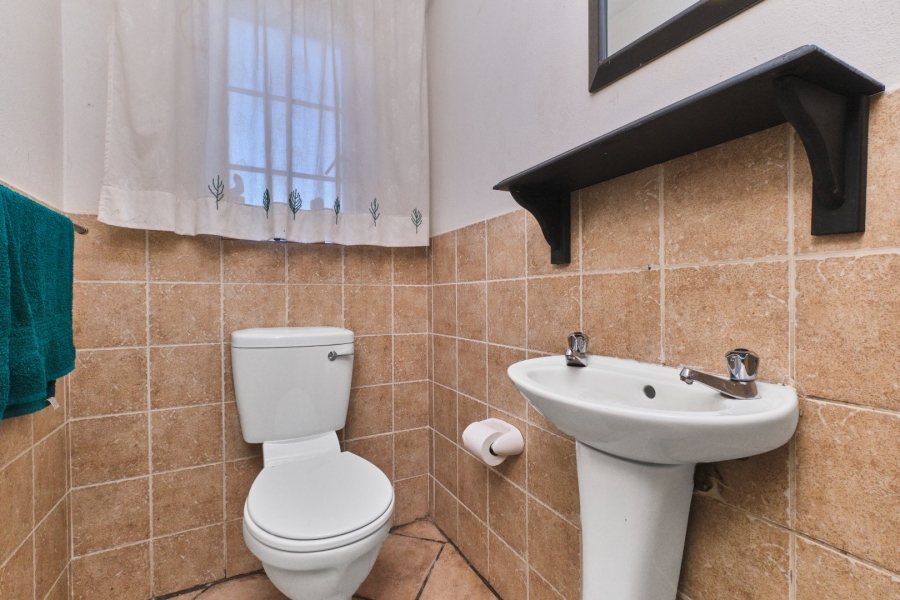 2 Bedroom Property for Sale in Wilgeheuwel Gauteng