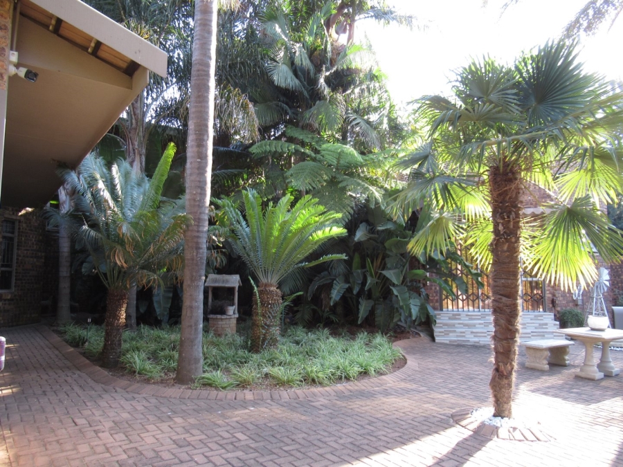 5 Bedroom Property for Sale in Rayton Gauteng