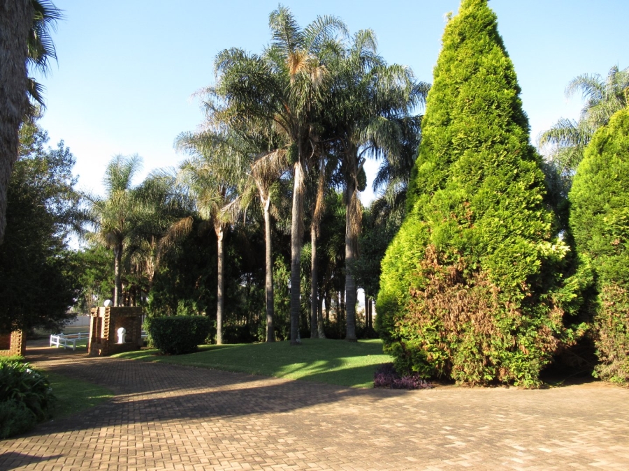 5 Bedroom Property for Sale in Rayton Gauteng