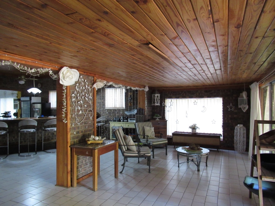 5 Bedroom Property for Sale in Rayton Gauteng