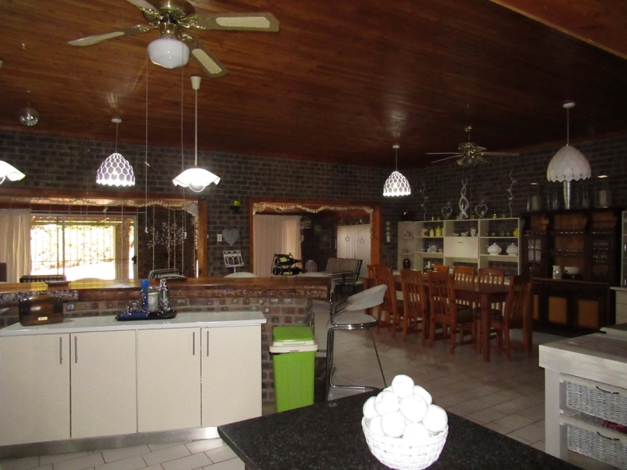 5 Bedroom Property for Sale in Rayton Gauteng