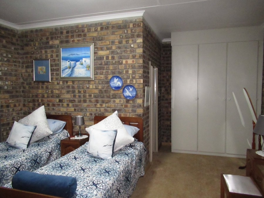 5 Bedroom Property for Sale in Rayton Gauteng