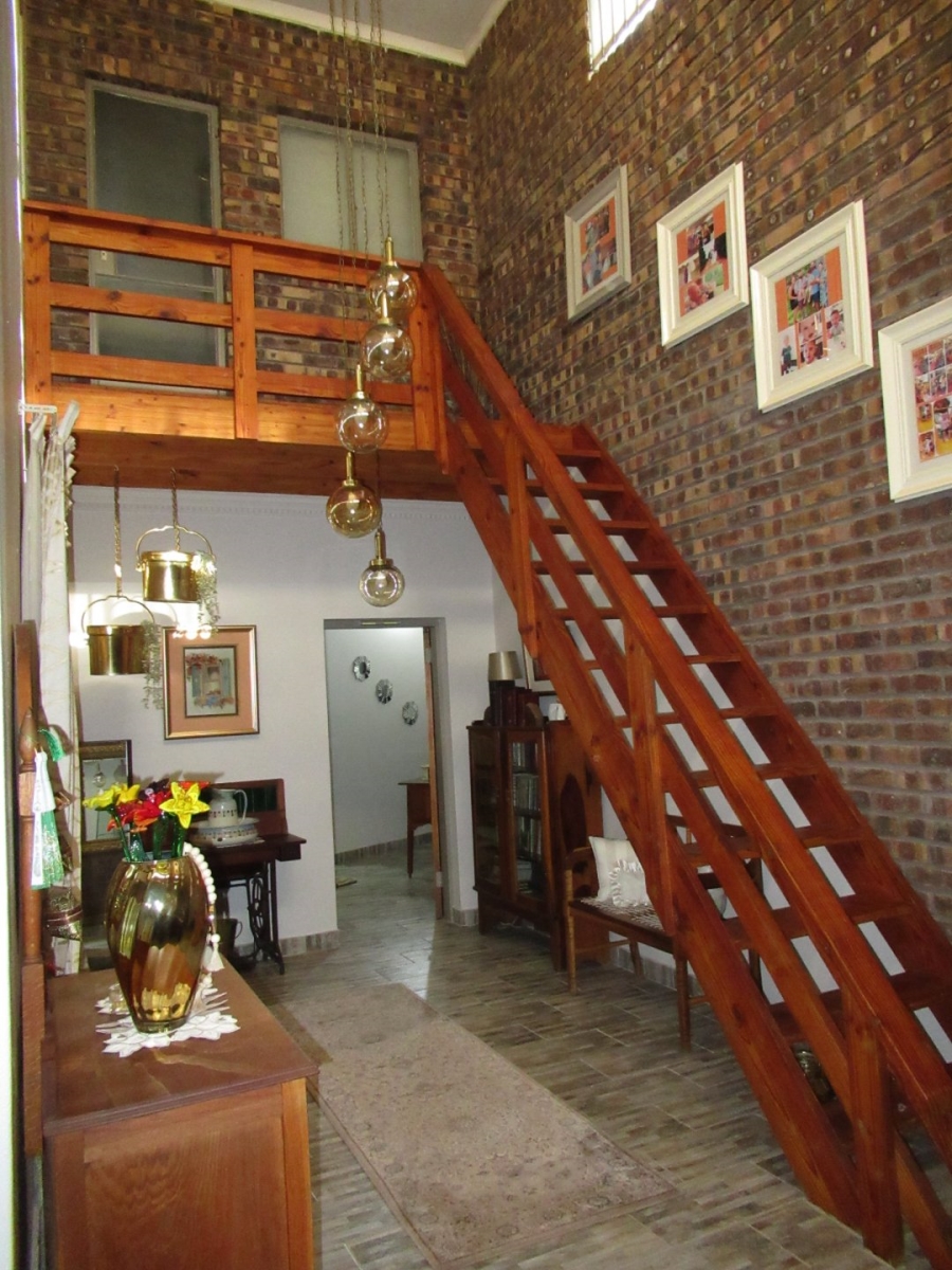 5 Bedroom Property for Sale in Rayton Gauteng