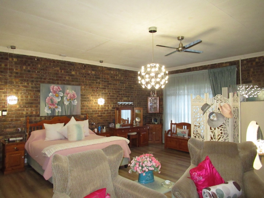 5 Bedroom Property for Sale in Rayton Gauteng