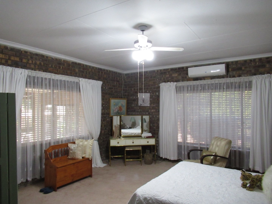 5 Bedroom Property for Sale in Rayton Gauteng