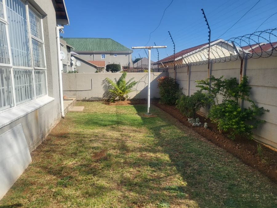 2 Bedroom Property for Sale in The Hill Gauteng