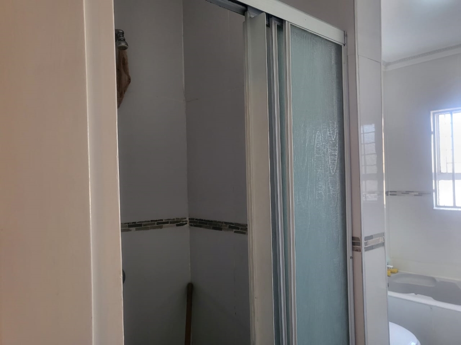 2 Bedroom Property for Sale in The Hill Gauteng