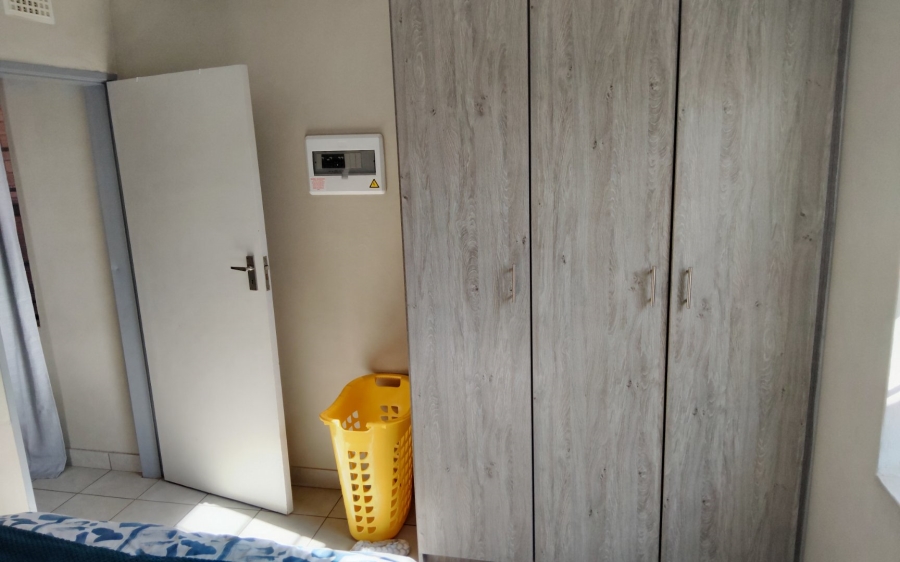 1 Bedroom Property for Sale in Heuweloord Gauteng