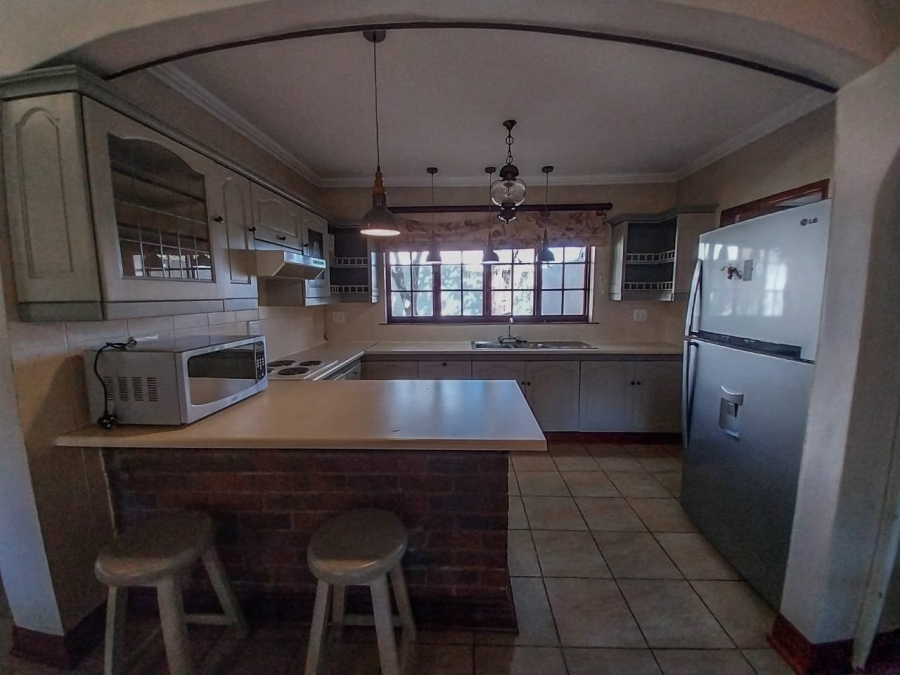 To Let 2 Bedroom Property for Rent in Doornrandje Gauteng
