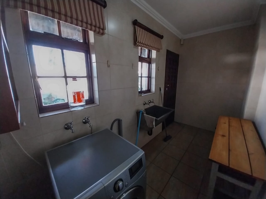 To Let 2 Bedroom Property for Rent in Doornrandje Gauteng