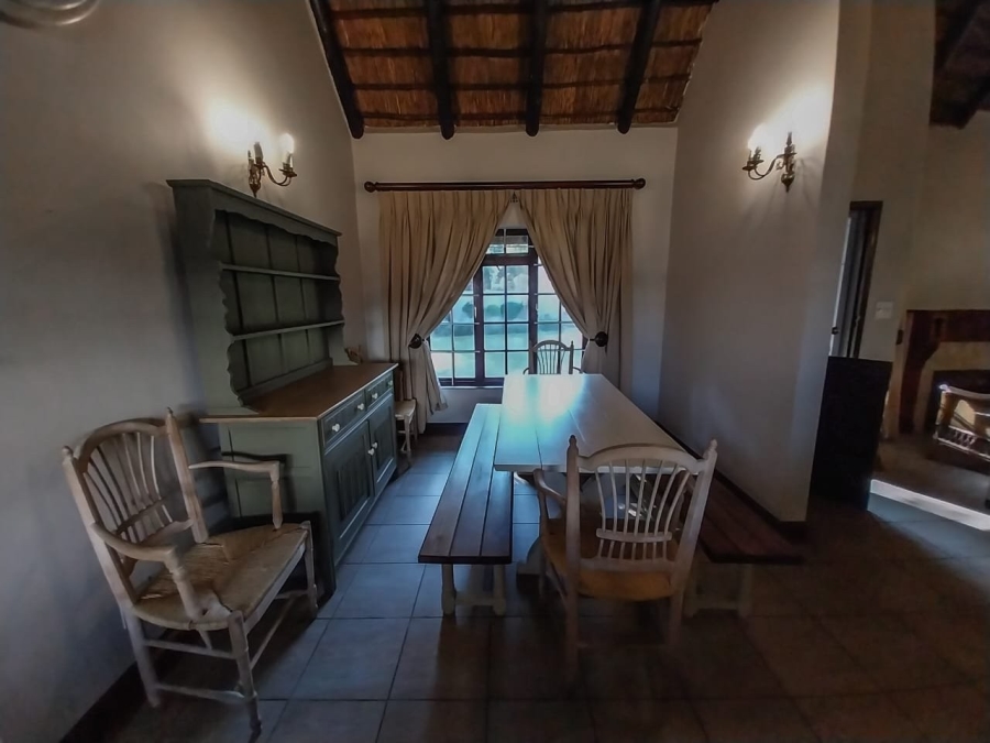 To Let 2 Bedroom Property for Rent in Doornrandje Gauteng