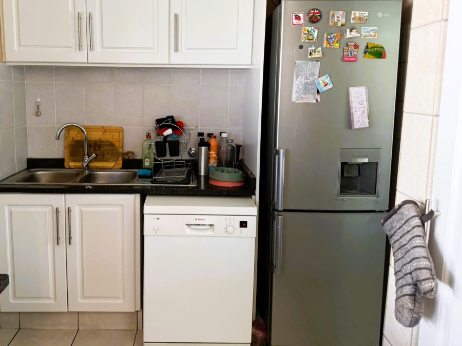 To Let 2 Bedroom Property for Rent in Northwold Gauteng