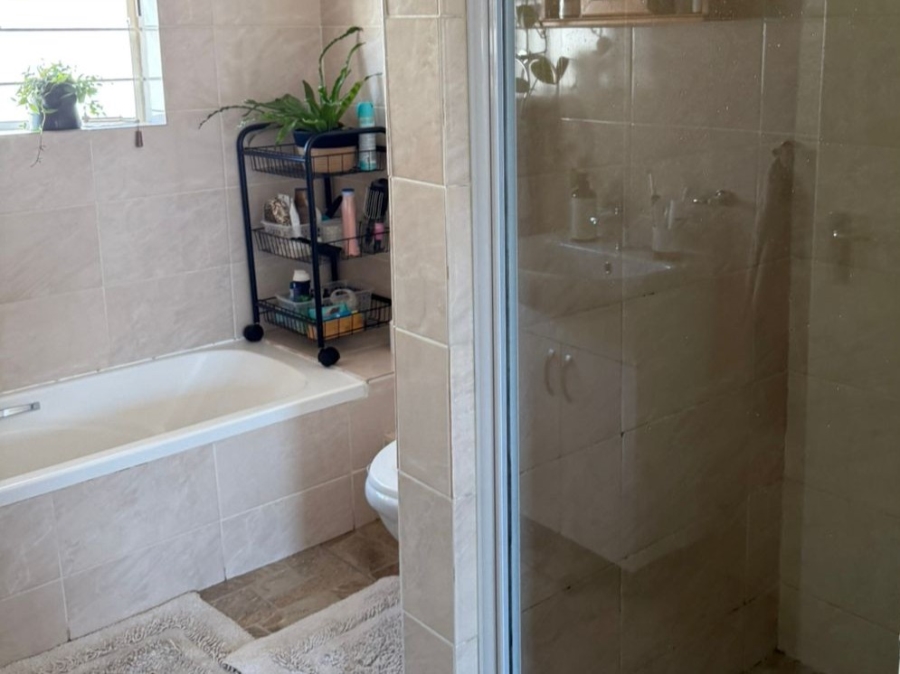 To Let 2 Bedroom Property for Rent in Northwold Gauteng