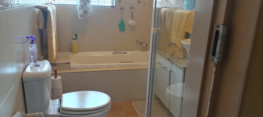 3 Bedroom Property for Sale in Ninapark Gauteng