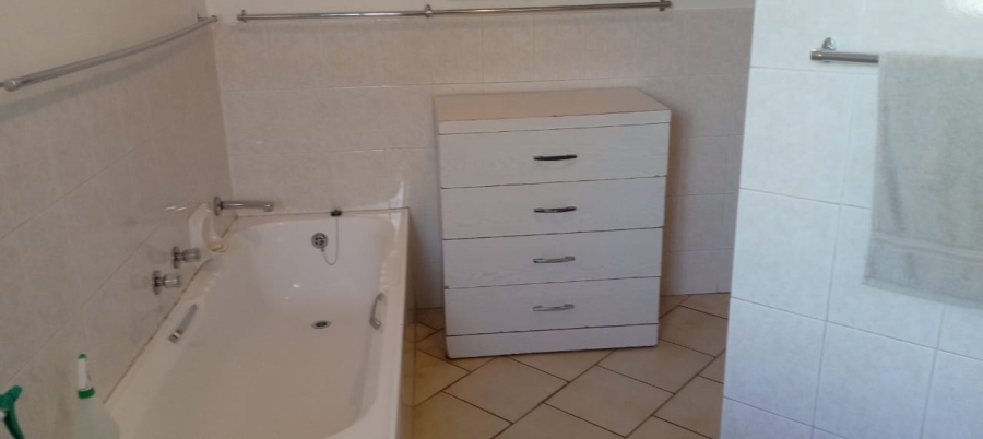 3 Bedroom Property for Sale in Ninapark Gauteng