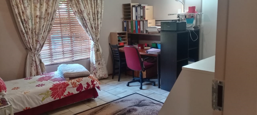 3 Bedroom Property for Sale in Ninapark Gauteng