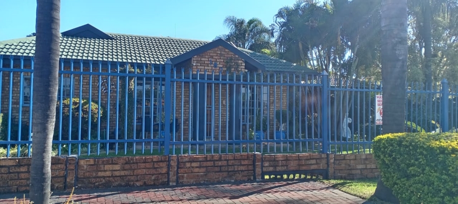 3 Bedroom Property for Sale in Ninapark Gauteng