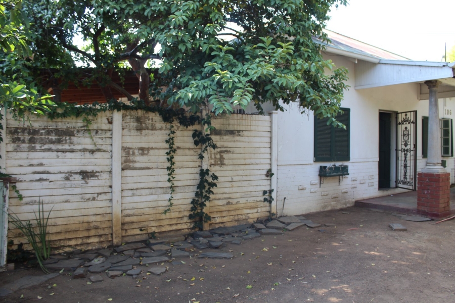 8 Bedroom Property for Sale in Pretoria Gauteng