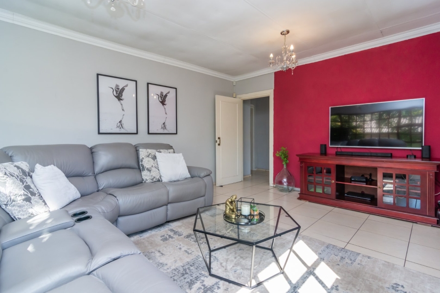 4 Bedroom Property for Sale in Lonehill Gauteng