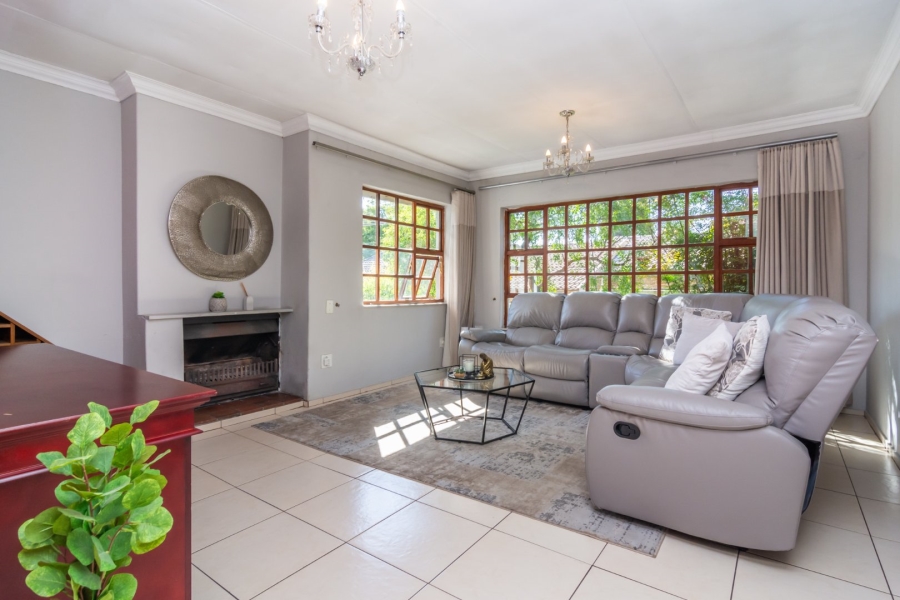 4 Bedroom Property for Sale in Lonehill Gauteng