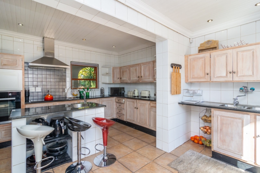 4 Bedroom Property for Sale in Lonehill Gauteng