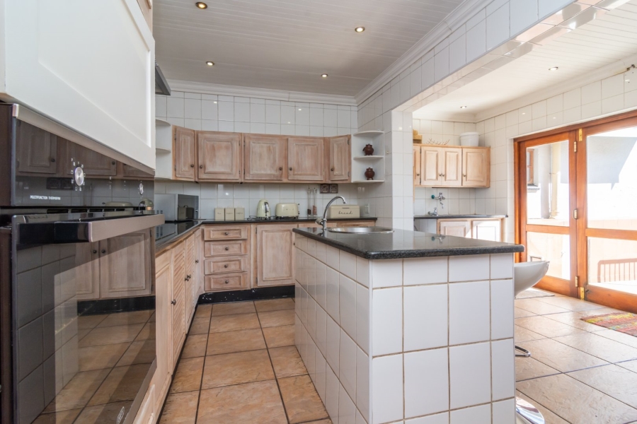 4 Bedroom Property for Sale in Lonehill Gauteng