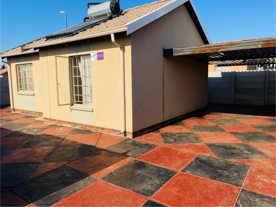 2 Bedroom Property for Sale in Sky City Gauteng