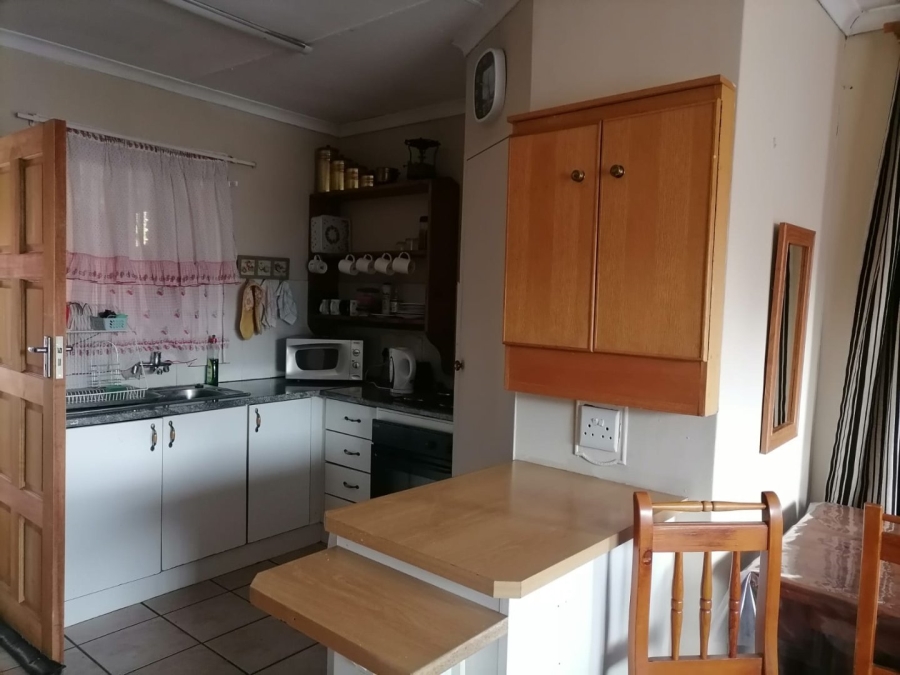 5 Bedroom Property for Sale in Annlin Gauteng