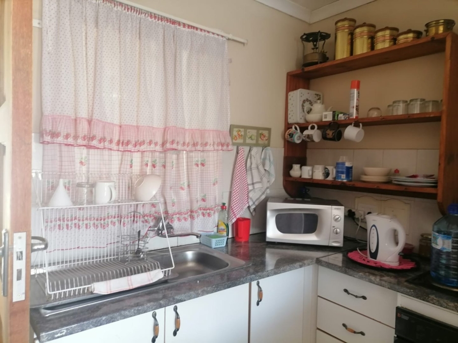 5 Bedroom Property for Sale in Annlin Gauteng