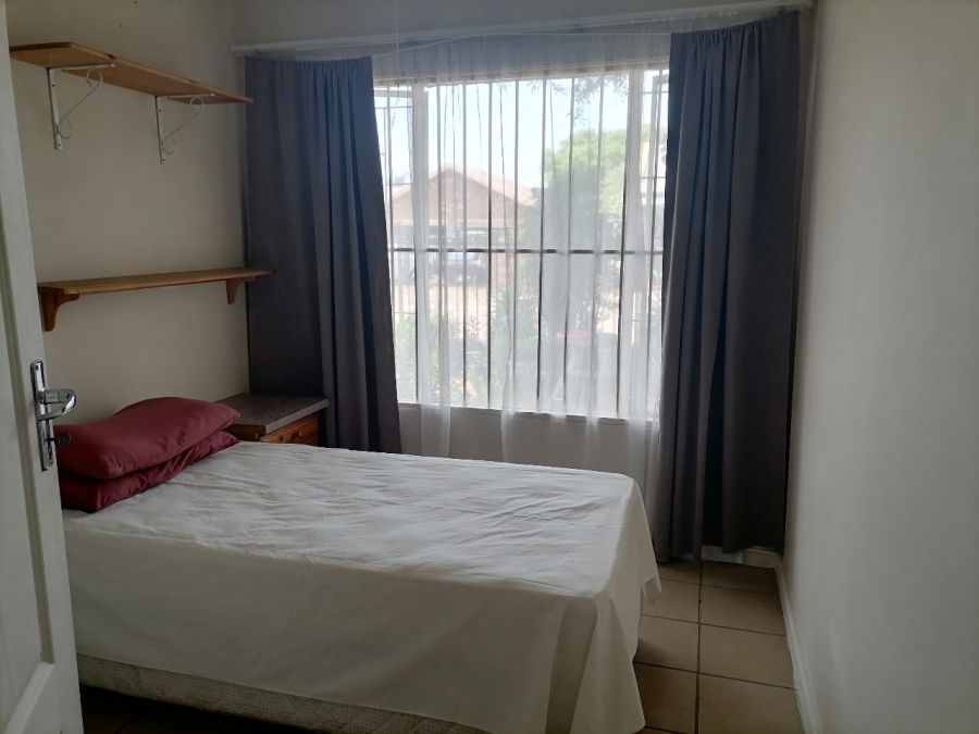 5 Bedroom Property for Sale in Annlin Gauteng
