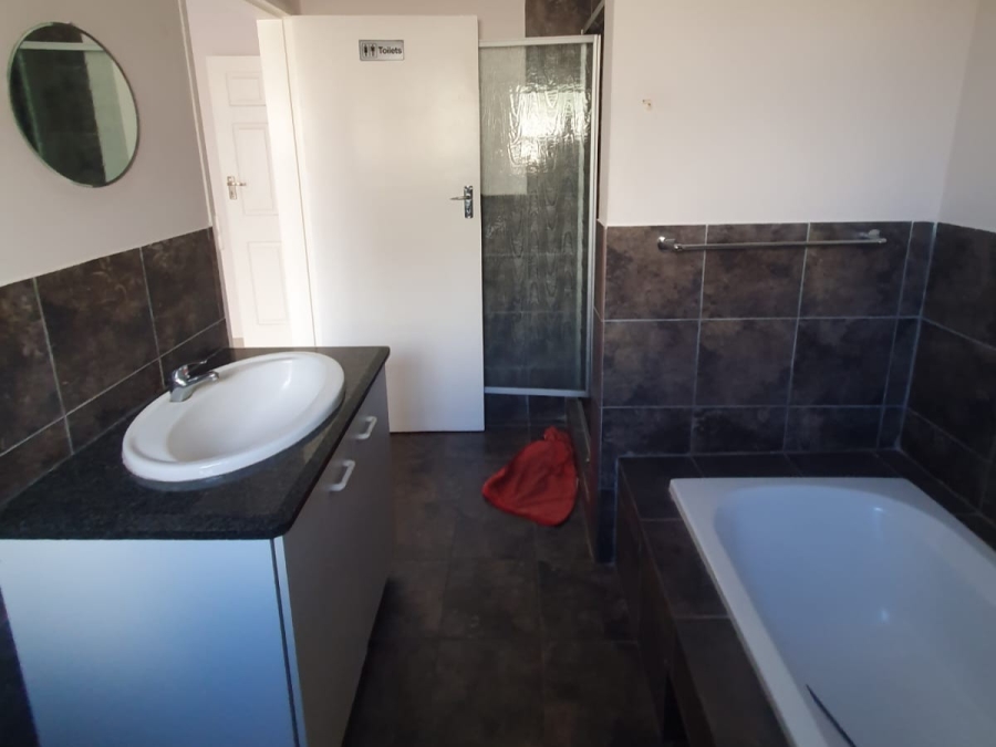 To Let 1 Bedroom Property for Rent in Halfway Gardens Gauteng