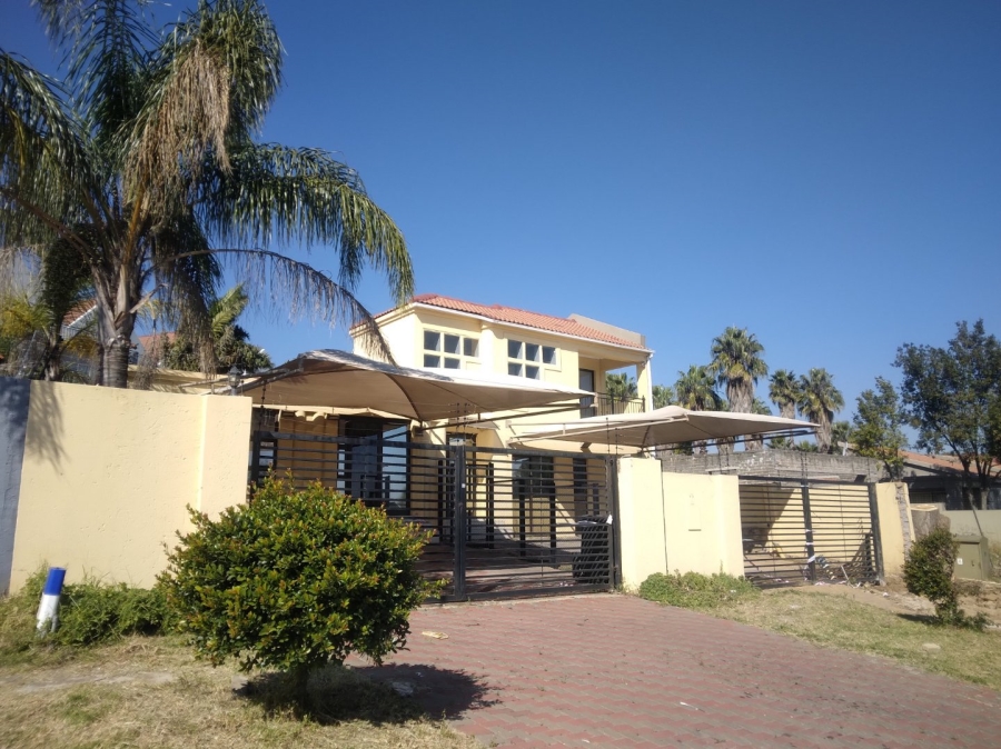 To Let 1 Bedroom Property for Rent in Halfway Gardens Gauteng