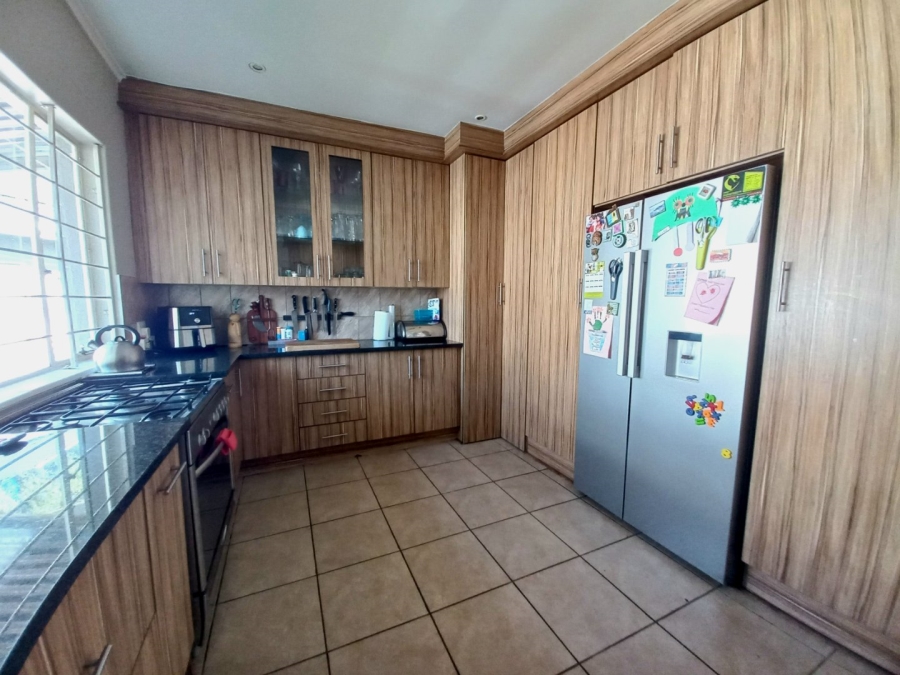 3 Bedroom Property for Sale in Croydon Gauteng