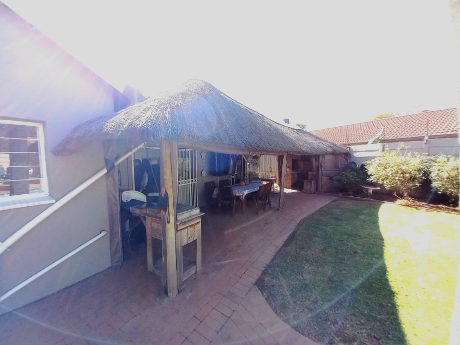 3 Bedroom Property for Sale in Croydon Gauteng