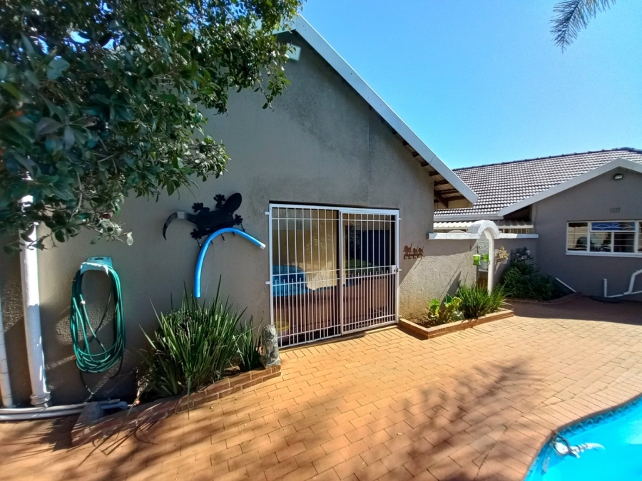 3 Bedroom Property for Sale in Croydon Gauteng