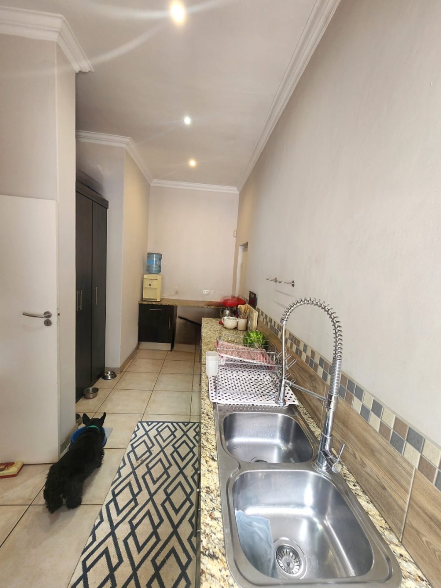 4 Bedroom Property for Sale in Zambezi Country Estate Gauteng