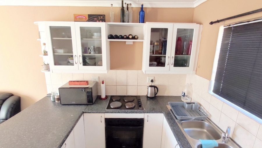 2 Bedroom Property for Sale in Heuwelsig Estate Gauteng