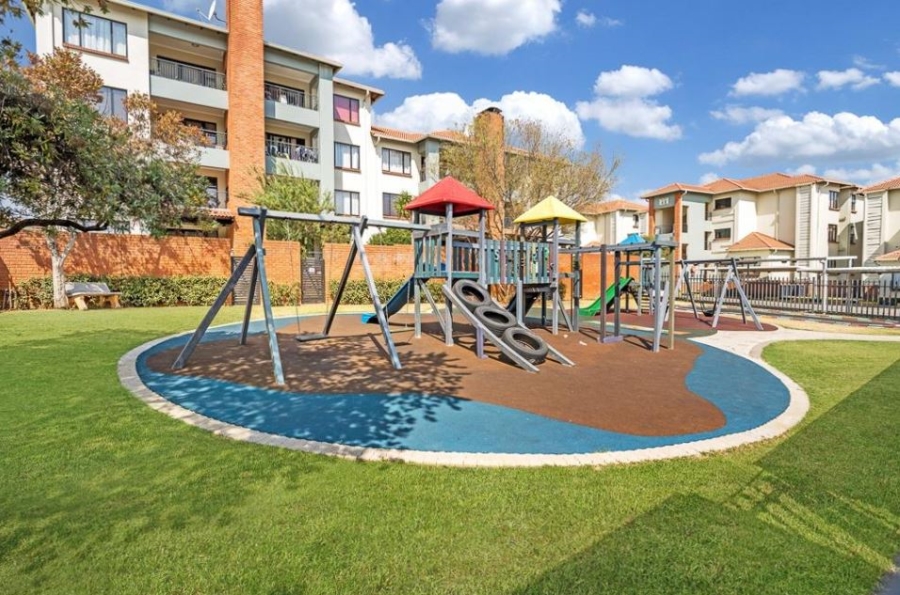 2 Bedroom Property for Sale in Greenstone Hill Gauteng