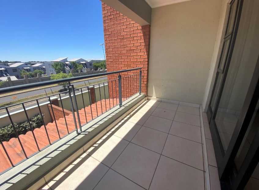 2 Bedroom Property for Sale in Greenstone Hill Gauteng