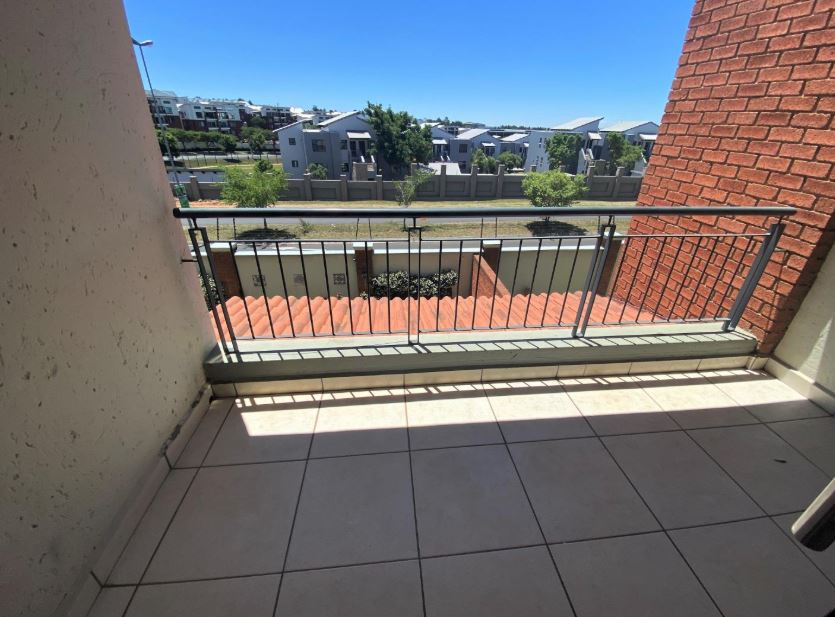2 Bedroom Property for Sale in Greenstone Hill Gauteng