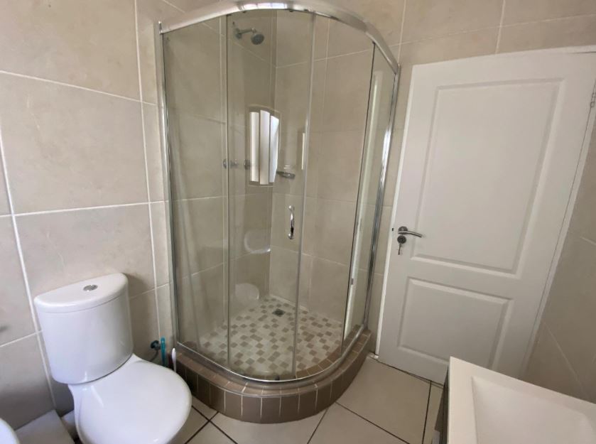 2 Bedroom Property for Sale in Greenstone Hill Gauteng