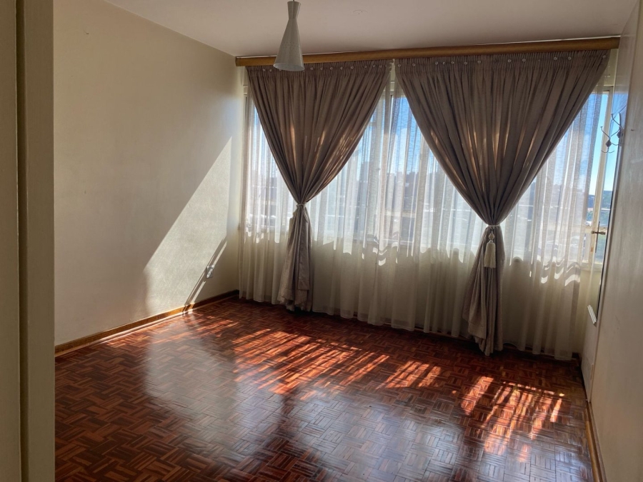 To Let 2 Bedroom Property for Rent in Parktown Gauteng