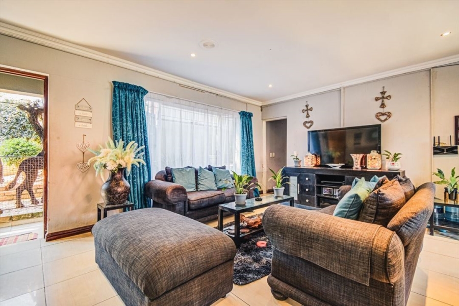 3 Bedroom Property for Sale in Esther Park Gauteng