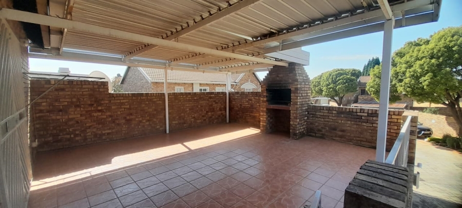 To Let 3 Bedroom Property for Rent in Elardus Park Gauteng